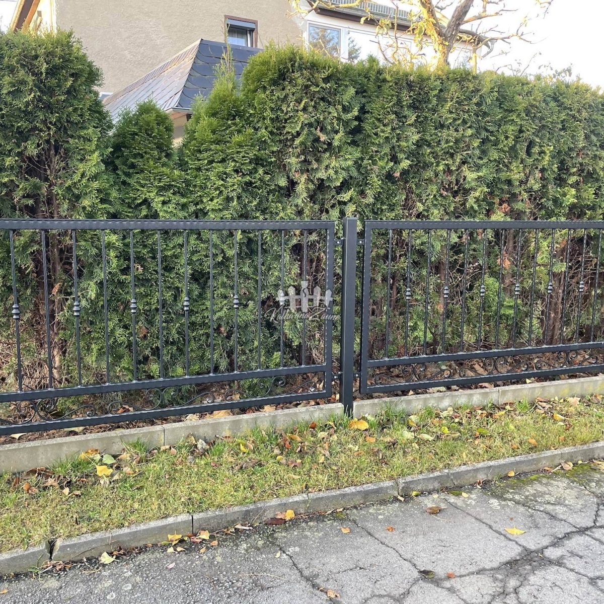 schmiedezaun 140